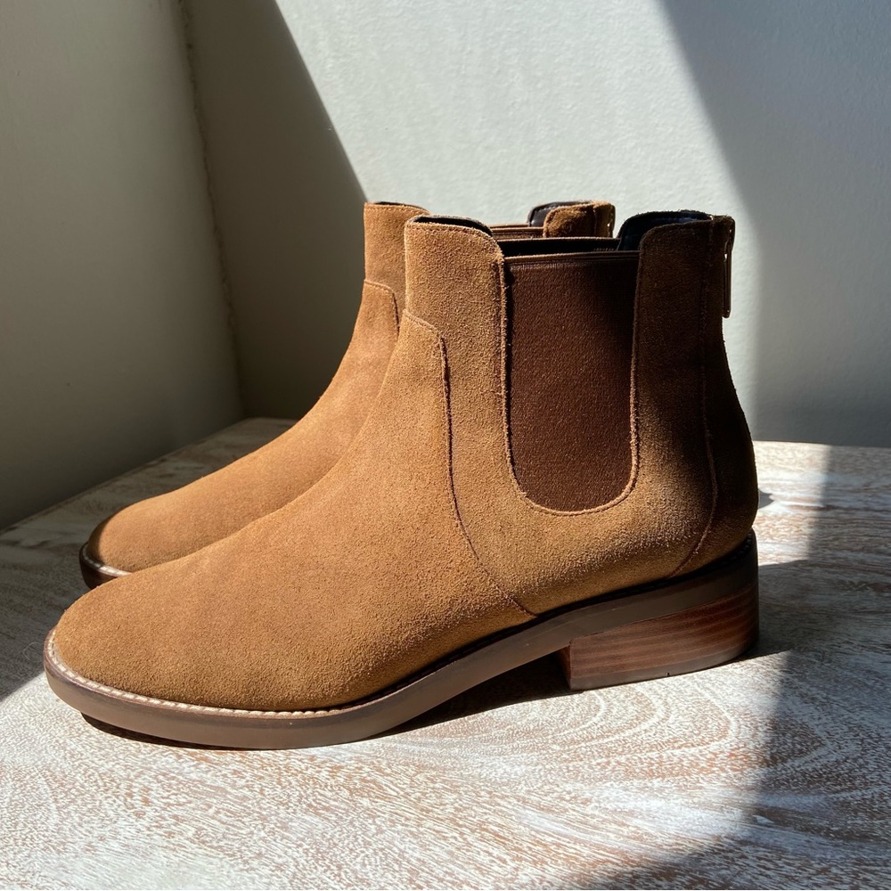 Cole Haan Brown Suede Leather Waterproof
Chelsea Ankle Reid Boots 9